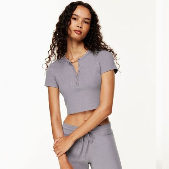 Aritzia Sunday Best Y2K Cropped Henley Baby Top Size SMALL Ethical Minimalist - Picture 9 of 10